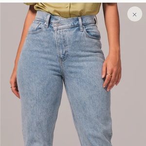 Curve Love Ultra High Rise 90s Straight Jean